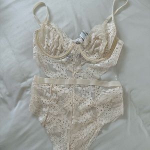NWT Lace Bodysuit Lingerie (M)